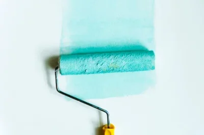 Peinture intérieure à la Frasnée — murs, plafonds et boiseries